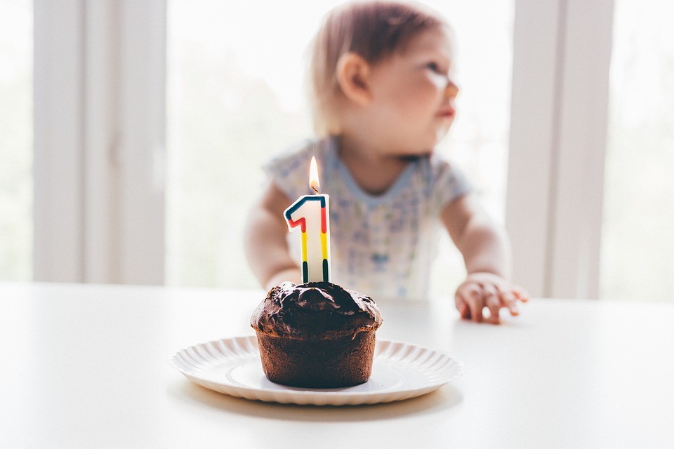 １歳誕生日どうやってお祝いする 準備はいつから始める エデュテ本店