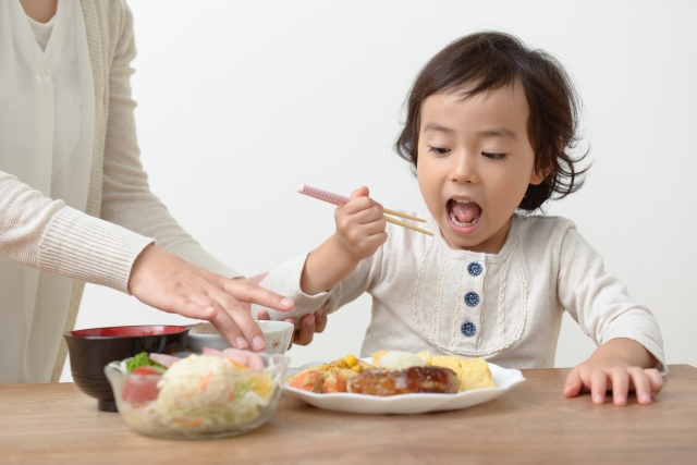 きちんと噛めてる？咀嚼が発育に効果絶大な理由とは