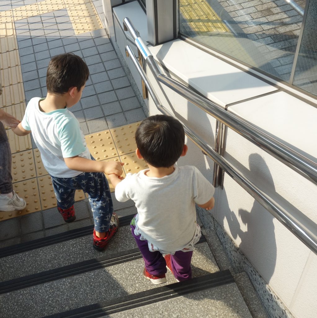 2歳差兄弟。弟が生まれた時、兄の反応は？