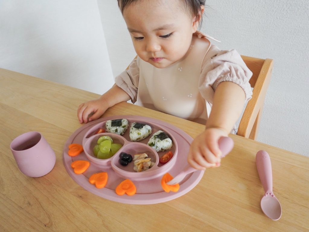 ひっくり返らないベビー食器ミニマット