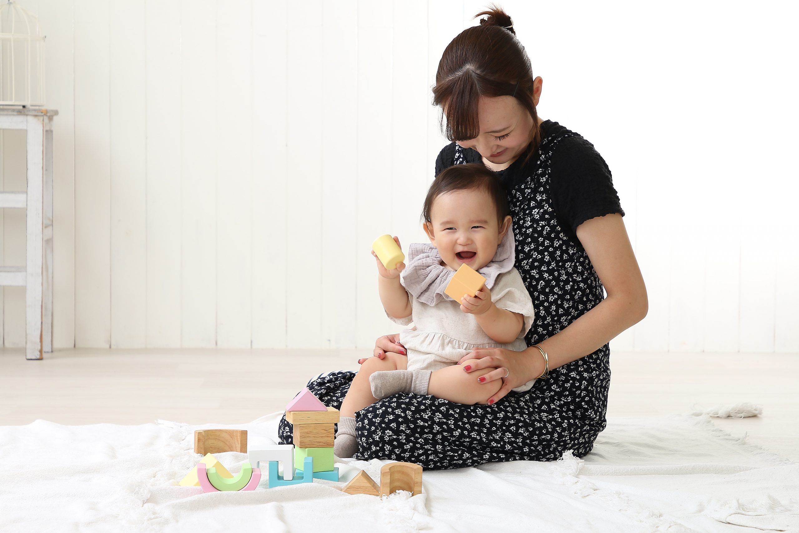 積み木は赤ちゃんから！6ヶ月から使えるおすすめ積み木 | エデュテ本店