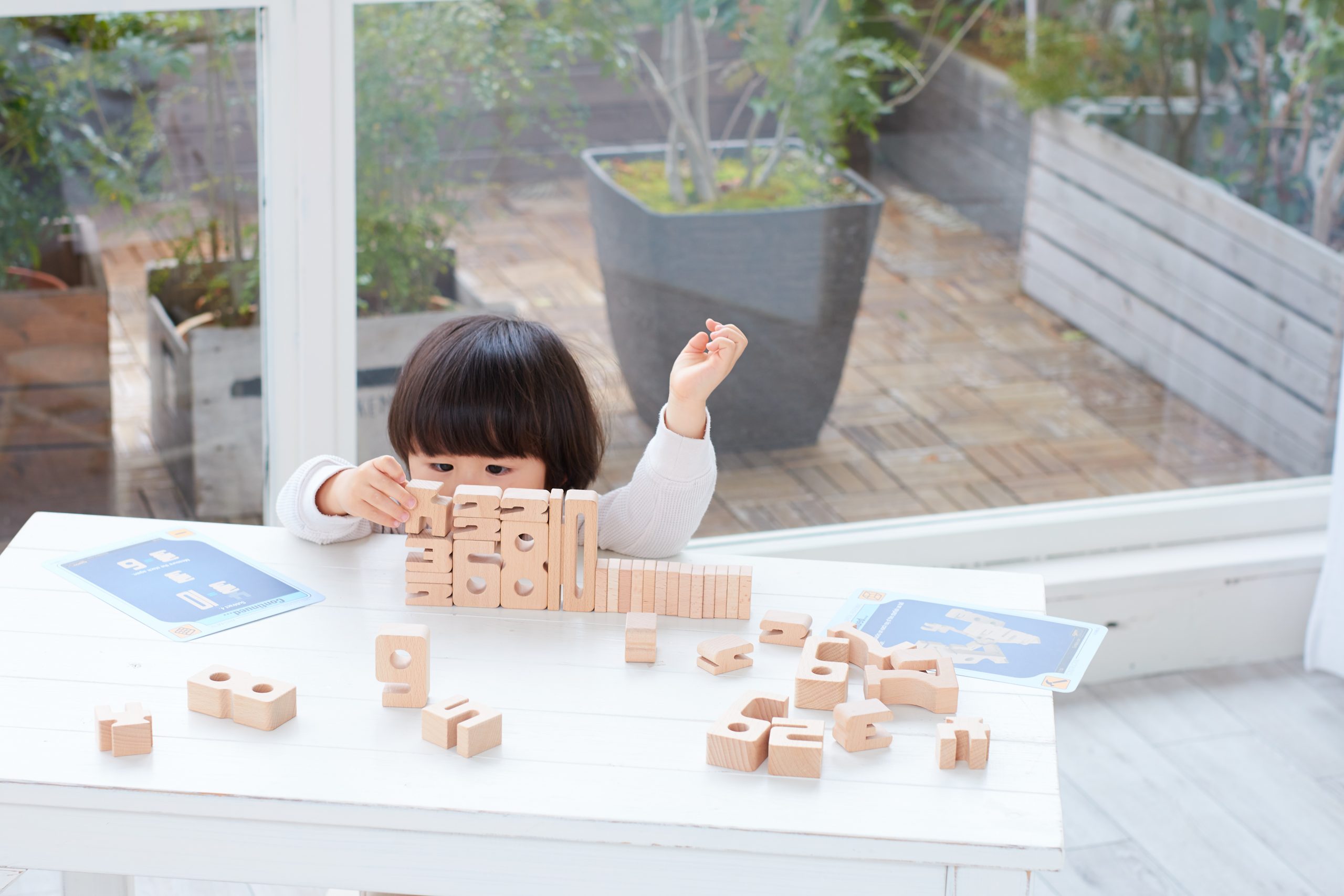 数字の積み木おすすめ｜高さ＝数の大きさで目から学ぶ！3歳から算数が