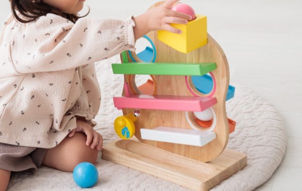 1歳スロープトイおすすめ3選｜ボール・車が転がる！追視力・集中力